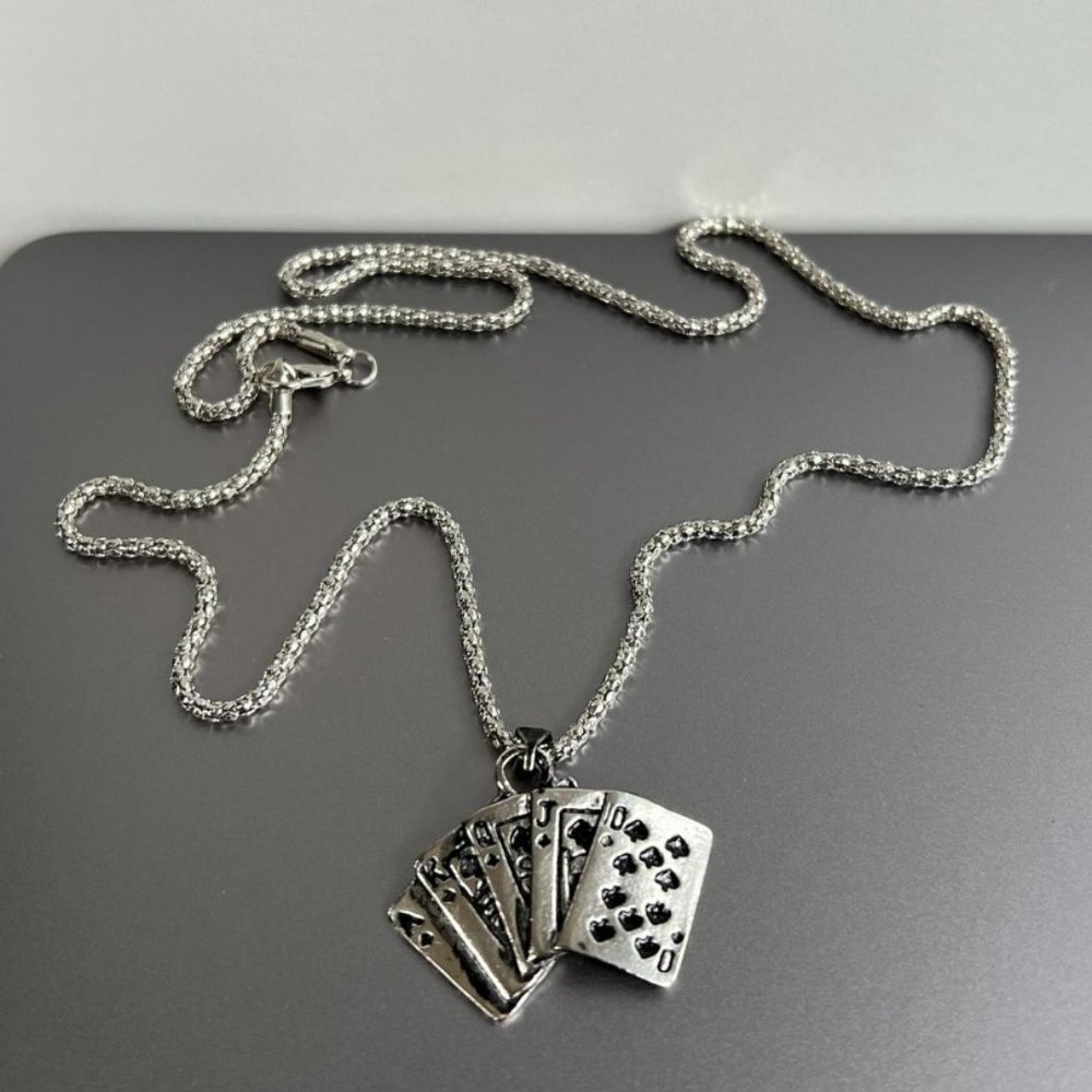 Y2K 2000s vintage style card stack grunge goth silver necklace - Picture 7 of 7